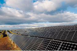 太阳能光伏发电-太阳能发电-屋顶光伏-发电太阳能板-工商业分布式光伏发电系统